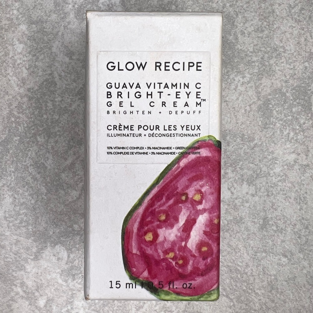 Glow Recipe
Guava Vitamin C Dark Spot Brightening Treatment Serum